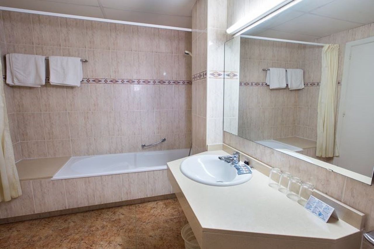 Hotel Costa Brava Blanes Eksteriør bilde